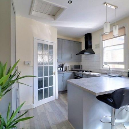 Replingham Road Apartment ลอนดอน ภายนอก รูปภาพ