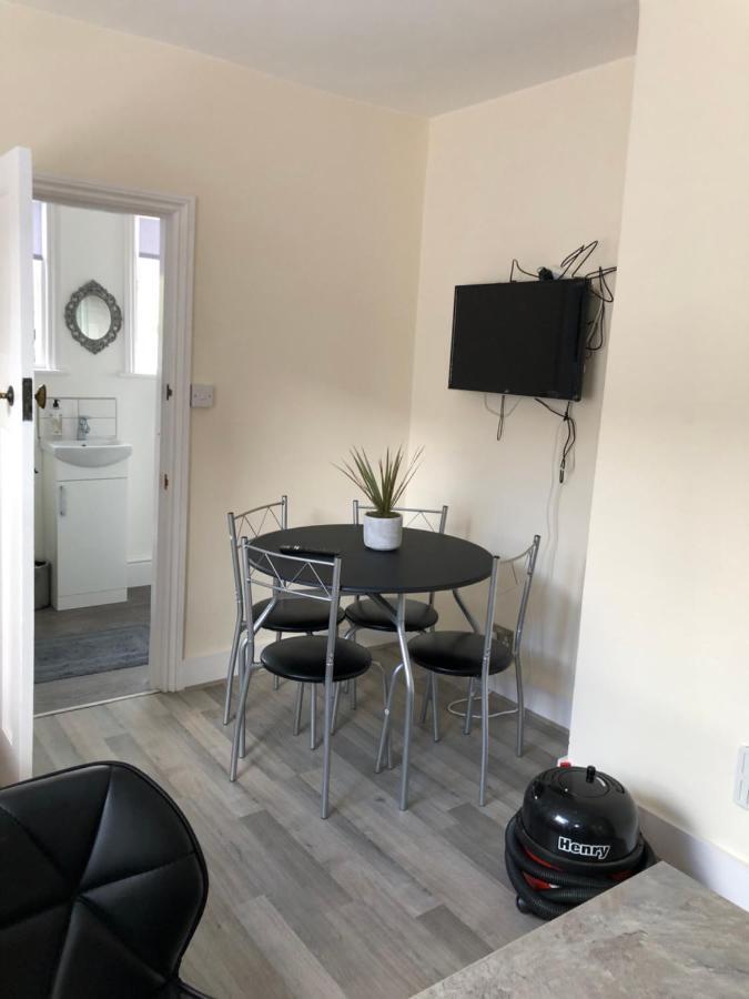 Replingham Road Apartment ลอนดอน ภายนอก รูปภาพ